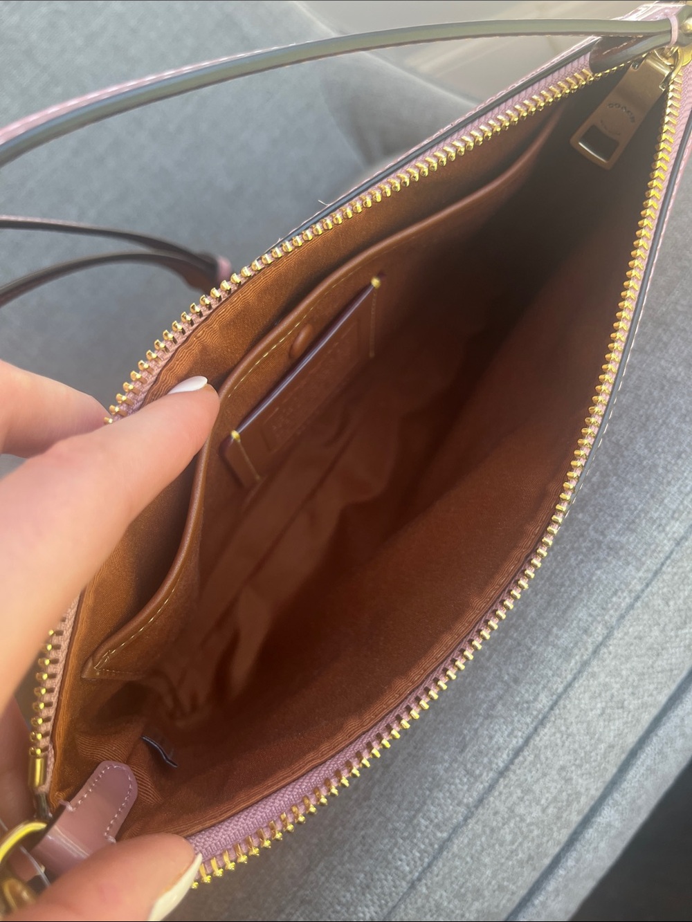 Worn 1x Coach Pink Signature Embossed Leather Crossbody - Picture 9 of 11